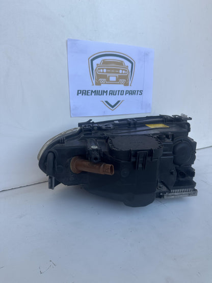 2004  E46 Right Headlight