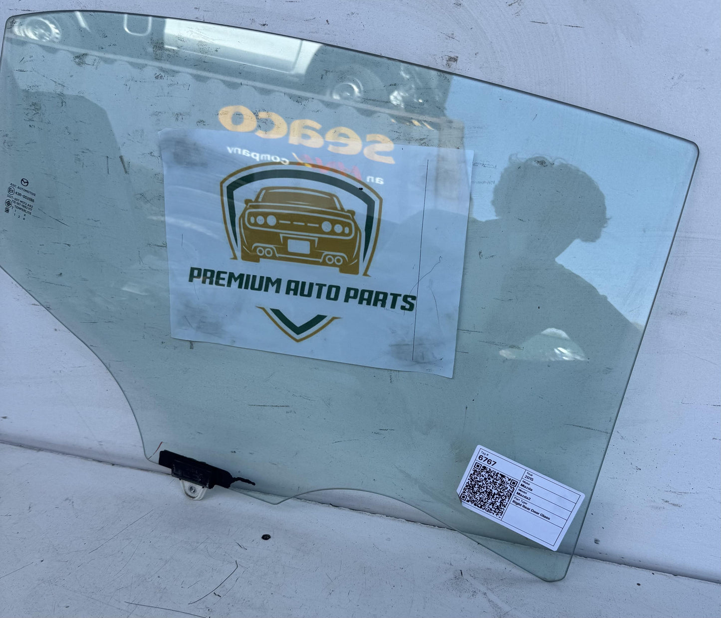 2015   Right Rear Door Glass