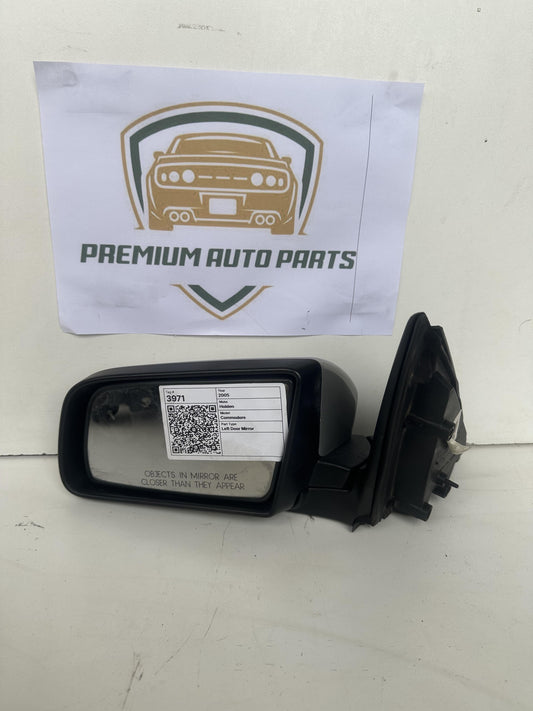 2005  VZ Left Door Mirror