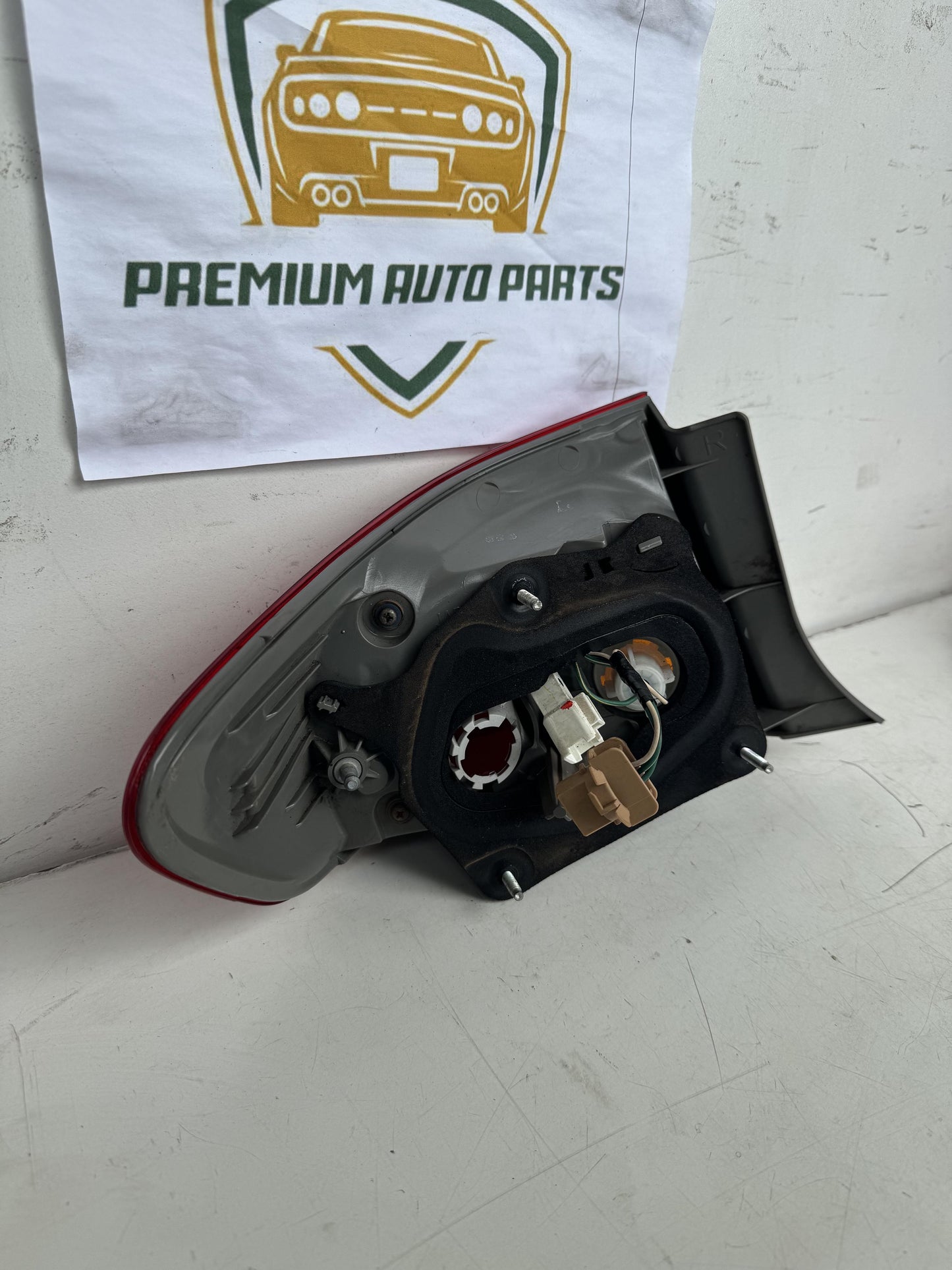 2008   Right Taillight