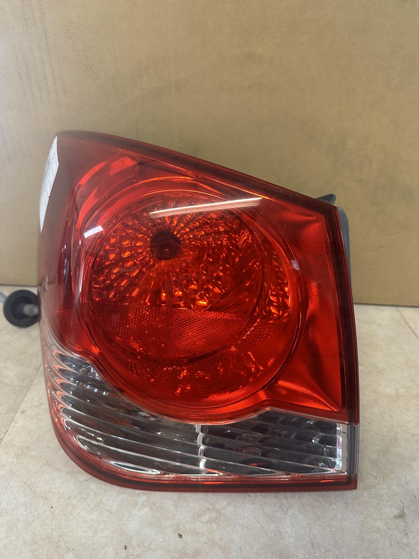 2010  Cruze Left Taillight
