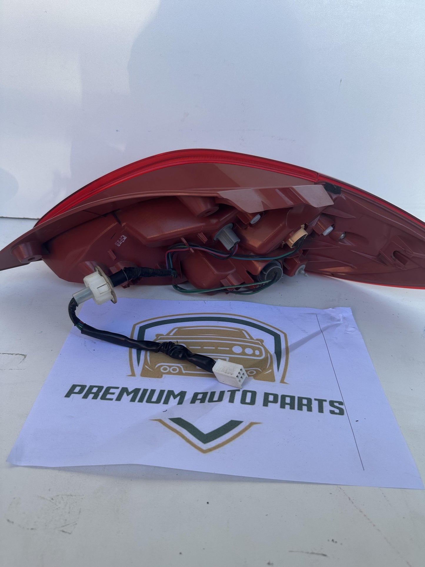 2013  II DE DH Left Taillight