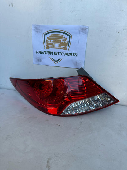 2013 Hyundai Accent Left Taillight