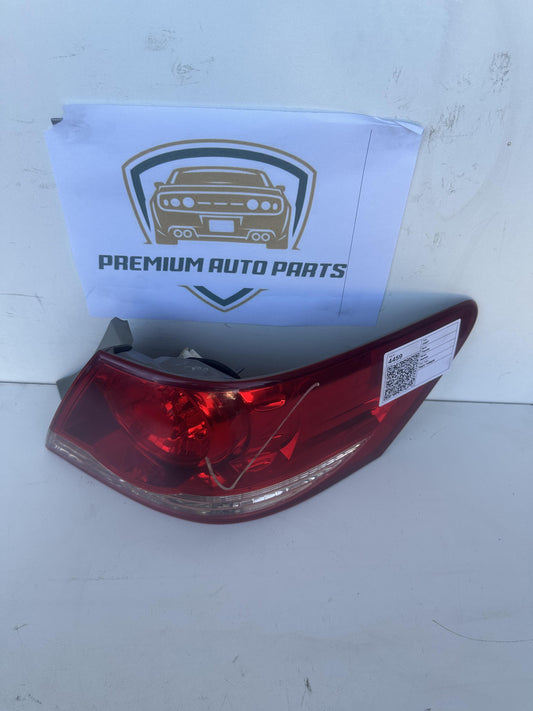 2007  V40 Right Taillight