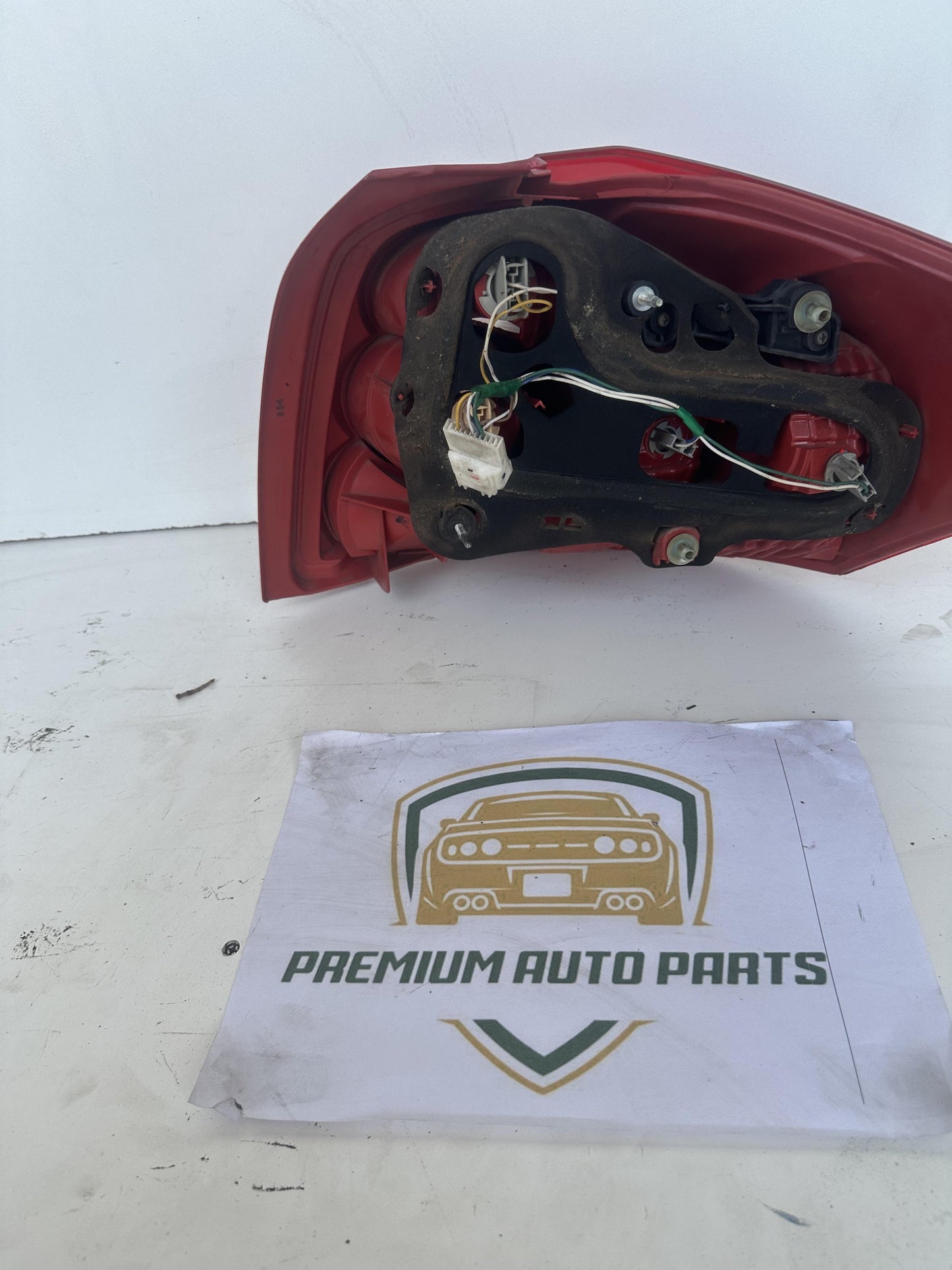 2007   Left Taillight