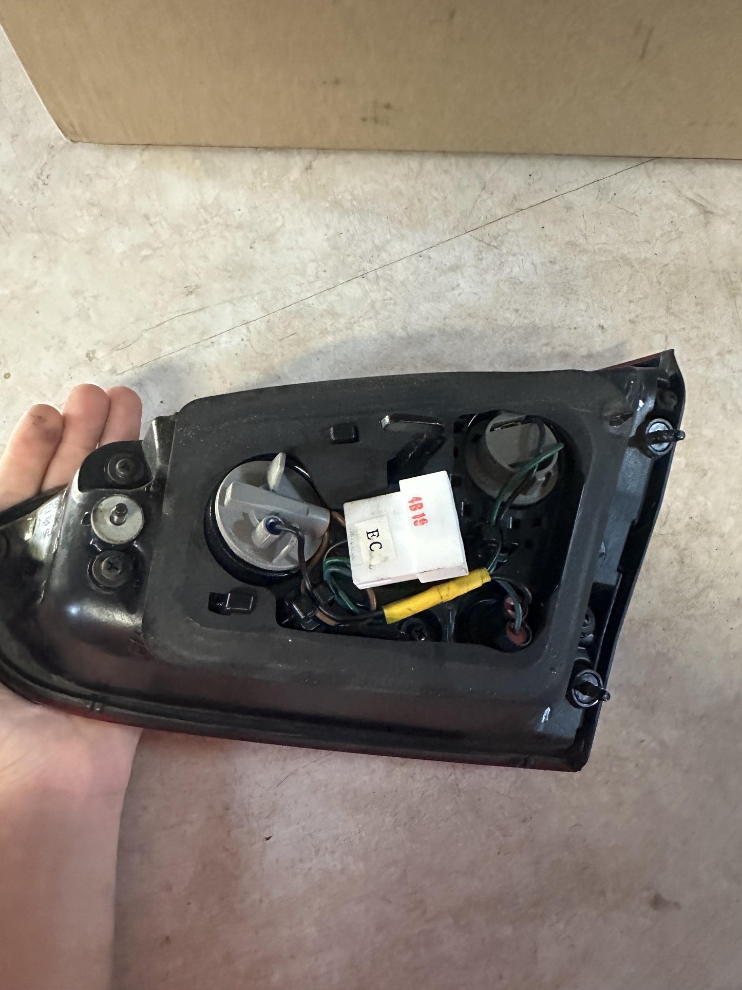 2014  Cerato Yd Left Boot Light