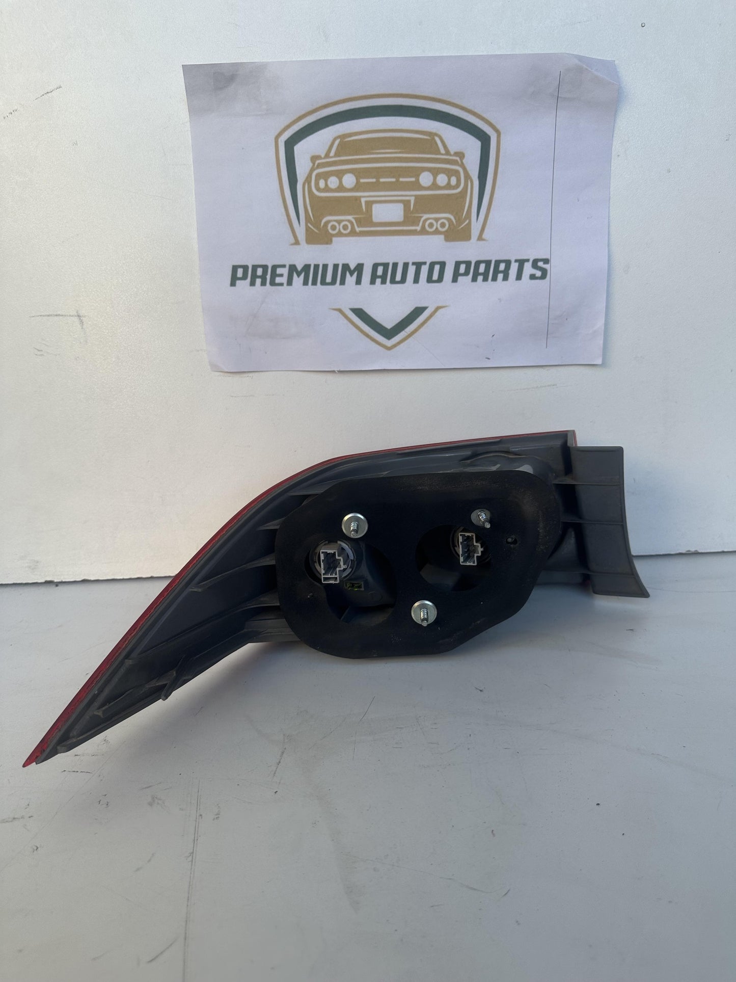 2004   Right Taillight