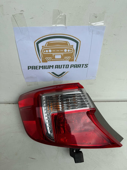 2011 Toyota Camry Left Taillight