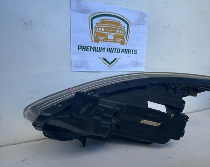 2016   Right Headlight