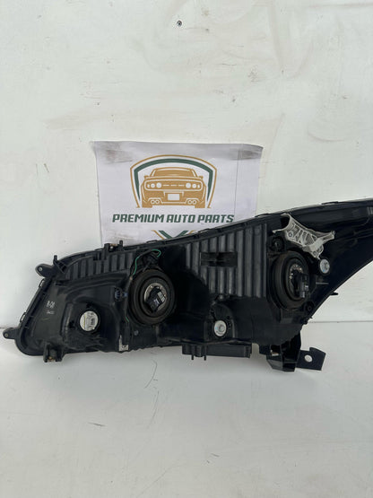 2010   Right Headlight