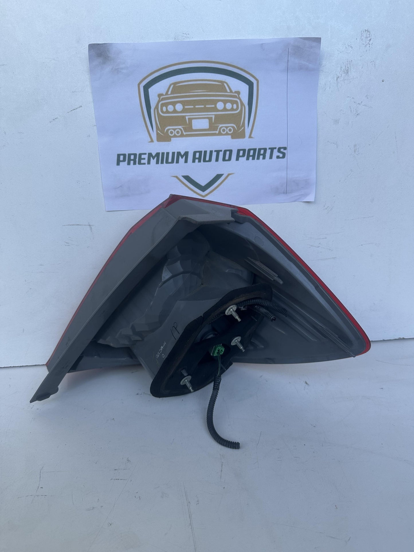 2010  GE Left Taillight