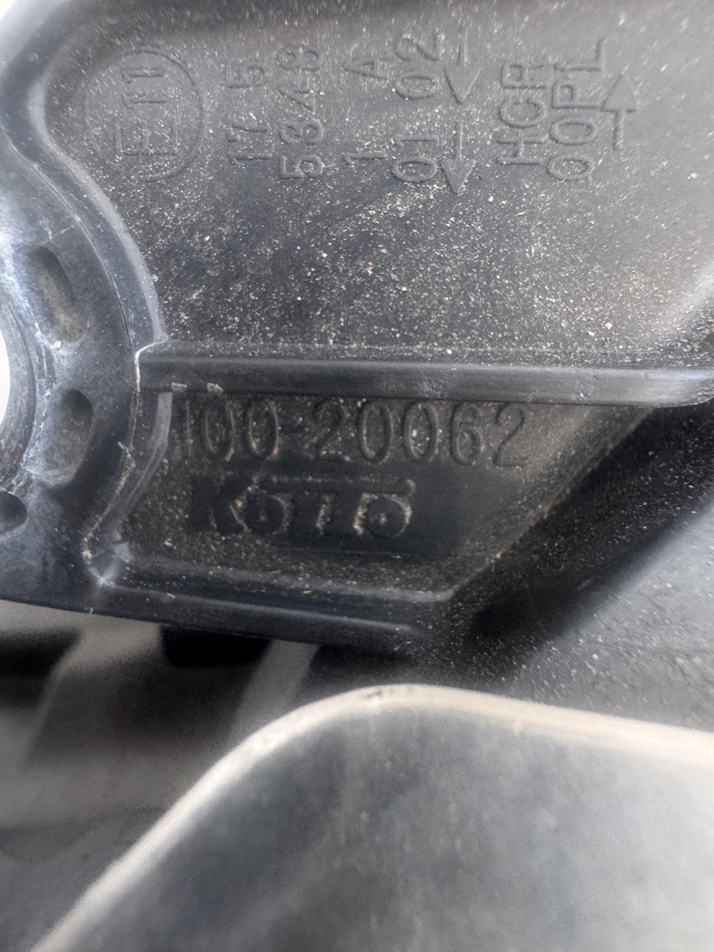 2012  V BM Right Headlight