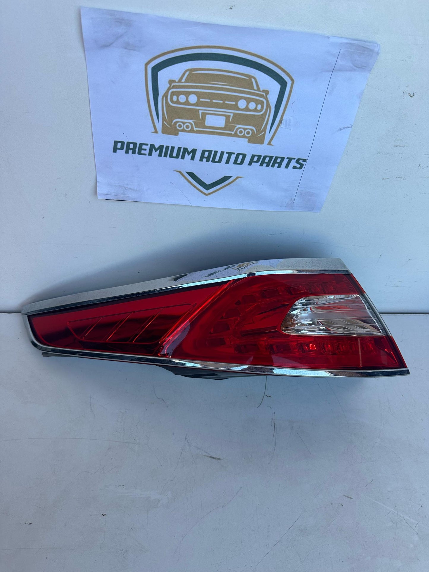 2011 Kia Optima TF Left Taillight