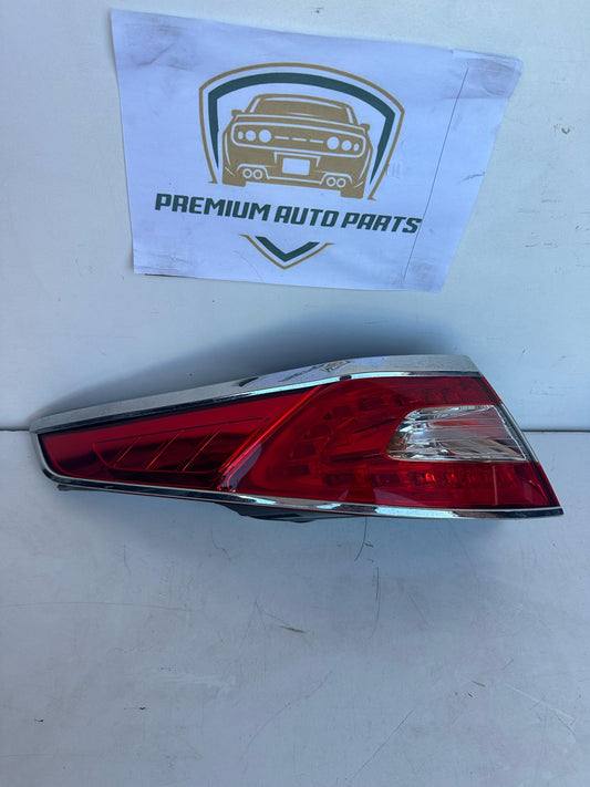 2011 Kia Optima TF Left Taillight
