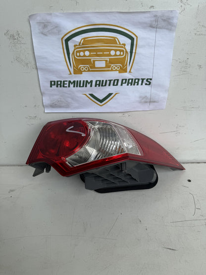 2009   Right Taillight