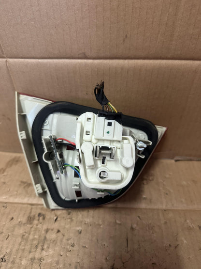 2010   Right Boot Light