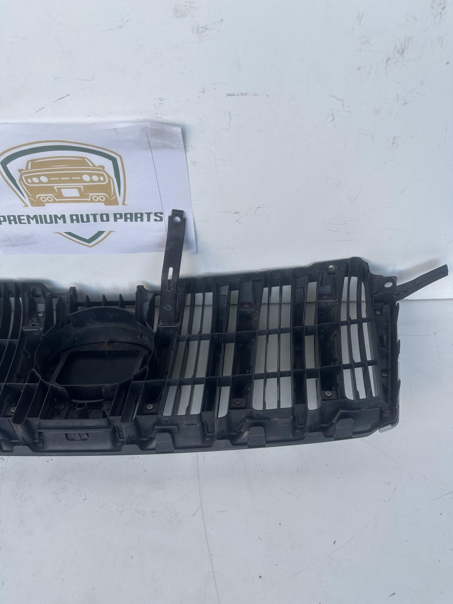 2009  J150 Grille