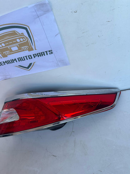 2011 Kia Optima TF Right Taillight