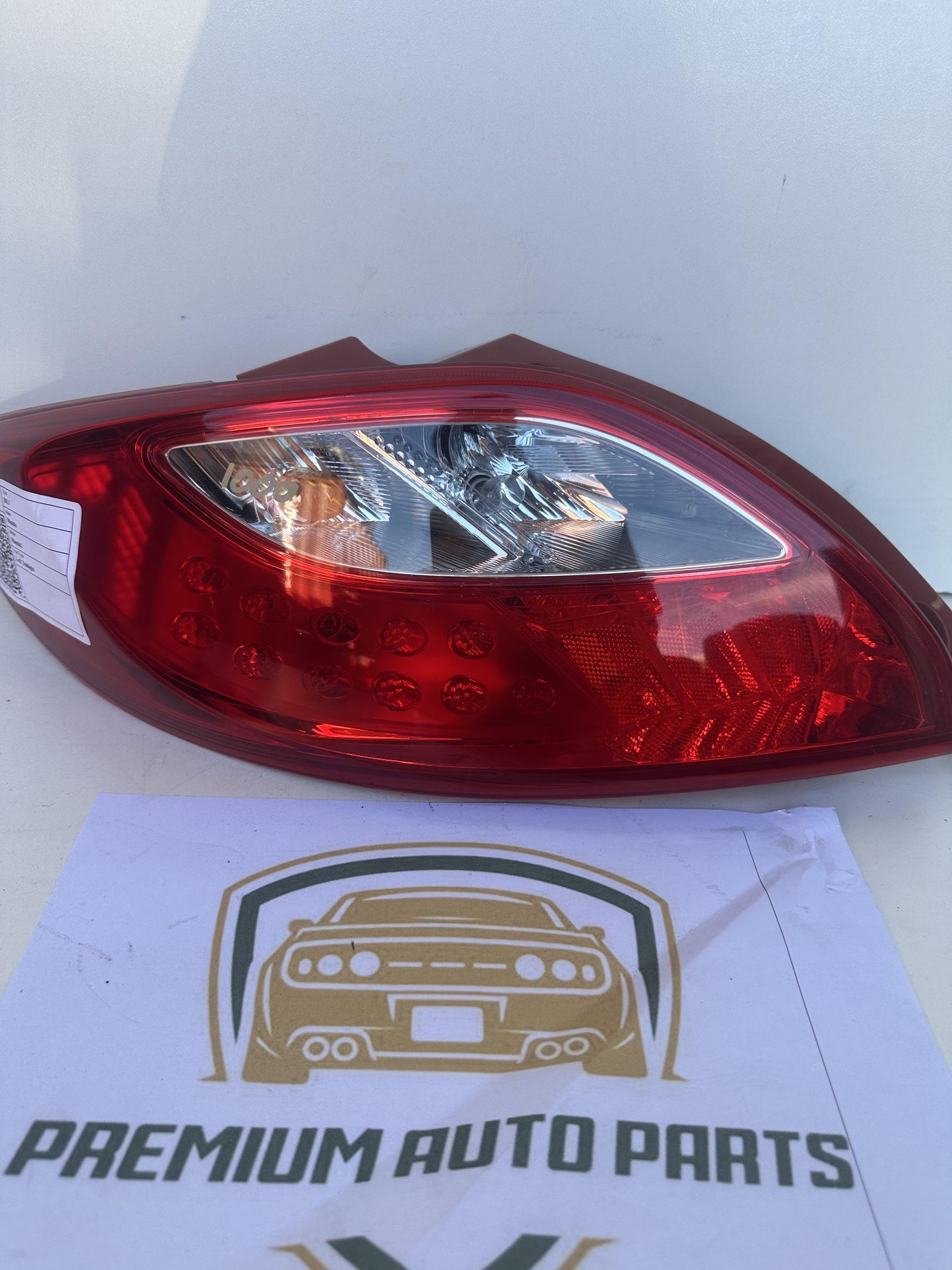 2013  II DE DH Left Taillight