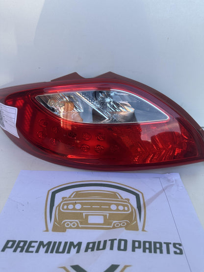2013  II DE DH Left Taillight