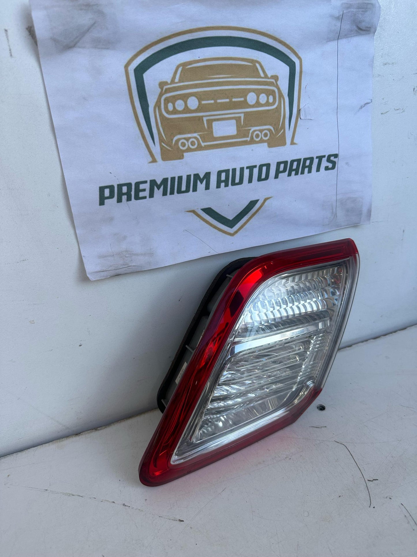 2011 Toyota Camry Right Boot Light