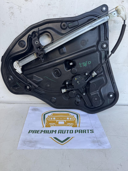 2015   Right Rear Window Regulator/Motor
