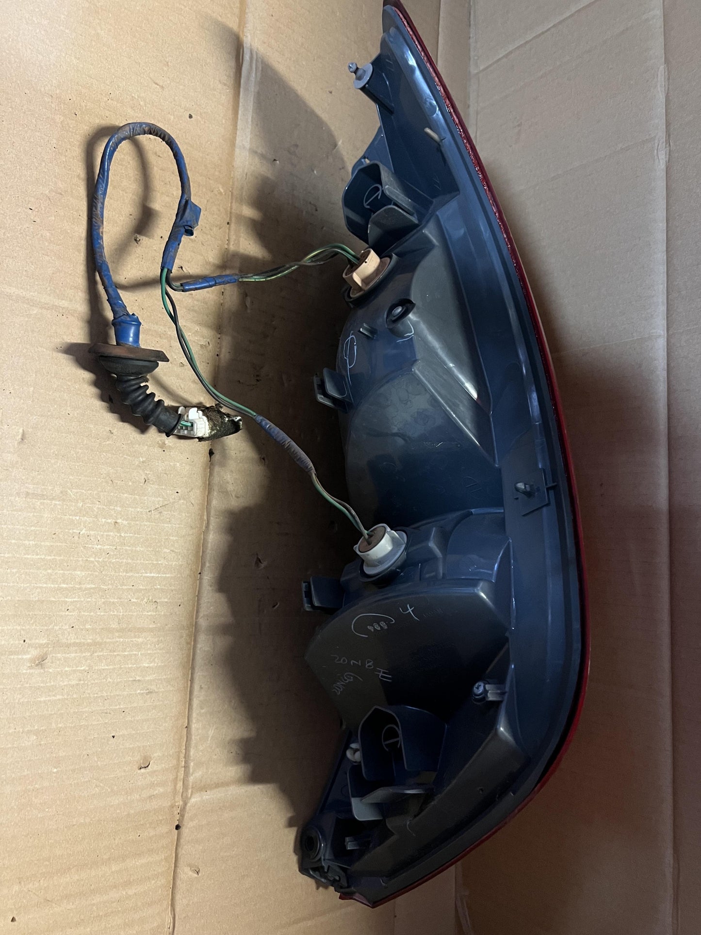 2010  Murano Left Taillight