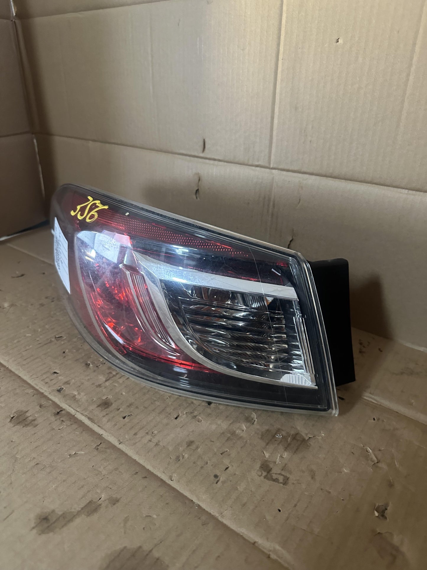 2013   Left Taillight