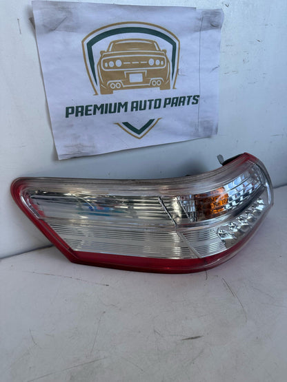 2011 Toyota Camry Left Taillight