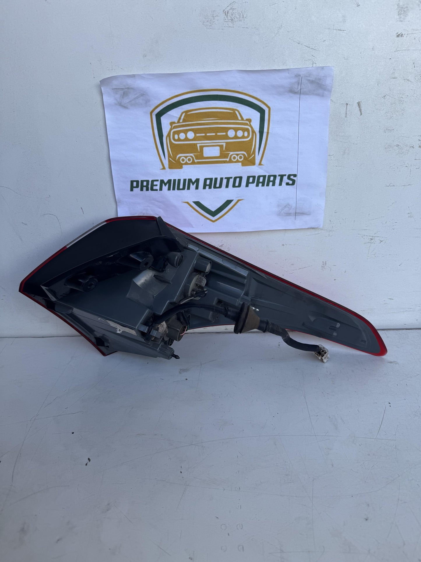 2013   Left Taillight