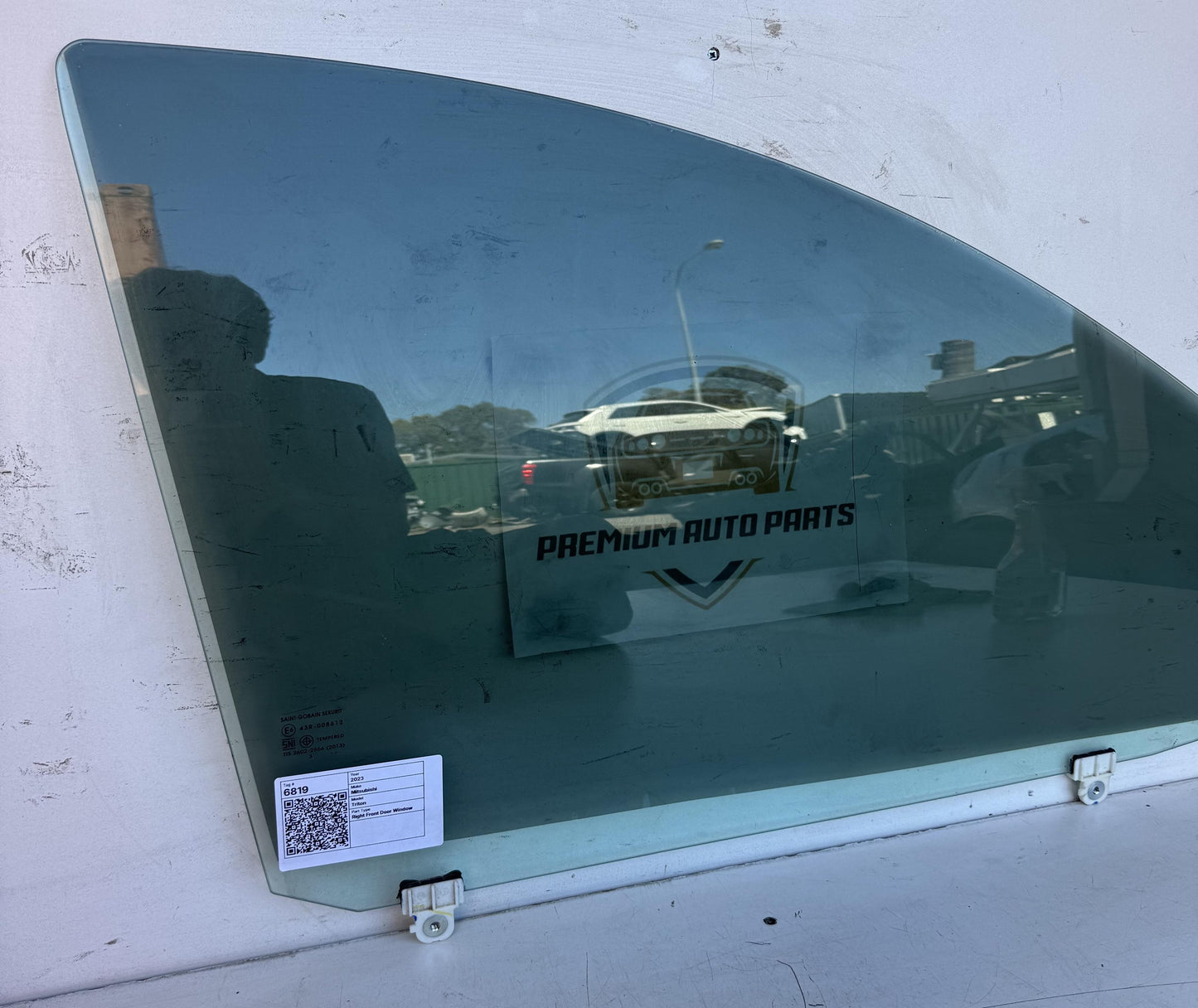 2023   Right Front Door Window