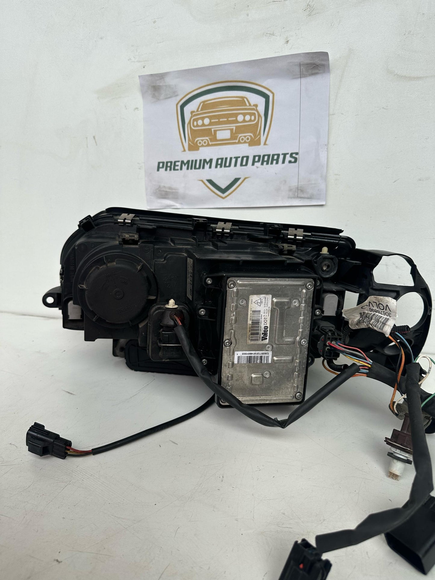 2005   Right Headlight