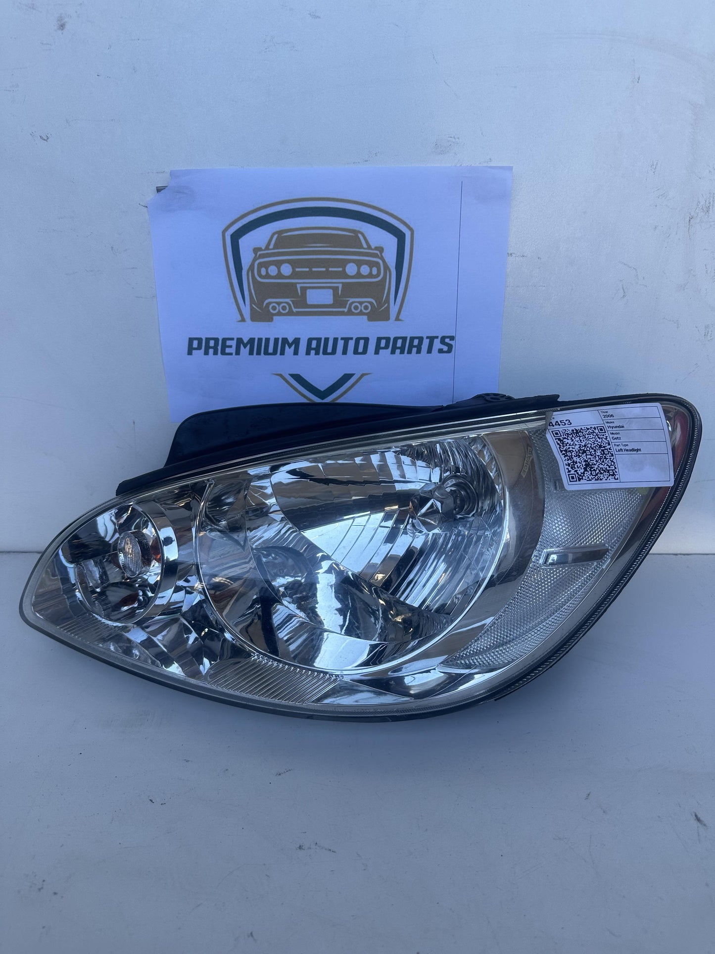 2006   Left Headlight