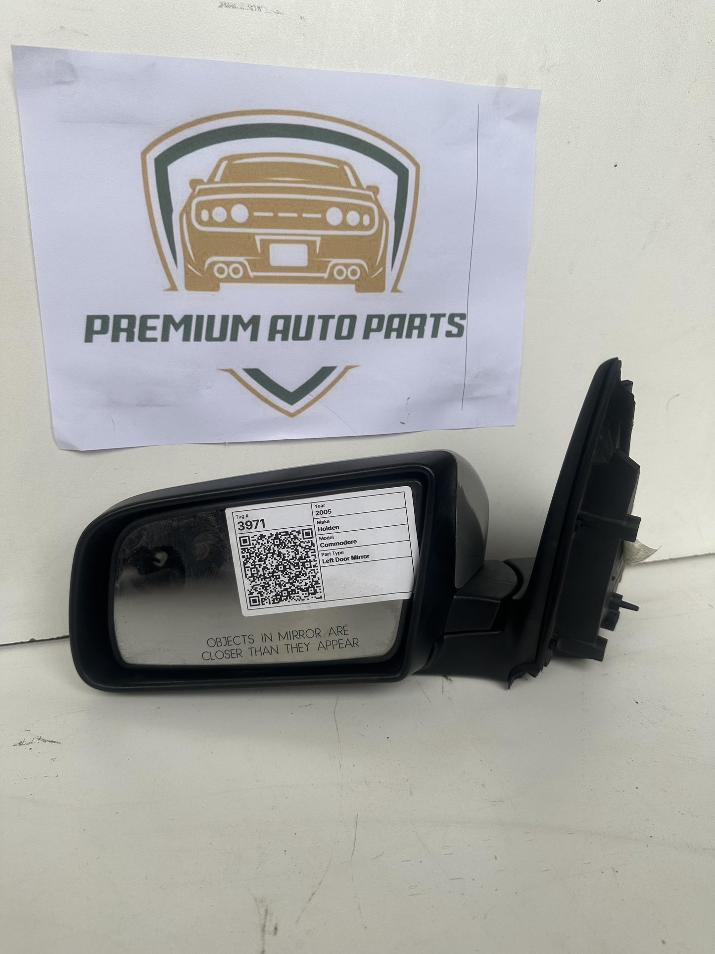 2005  VZ Left Door Mirror