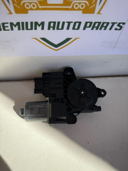 2019   Right Front Window Regulator/Motor