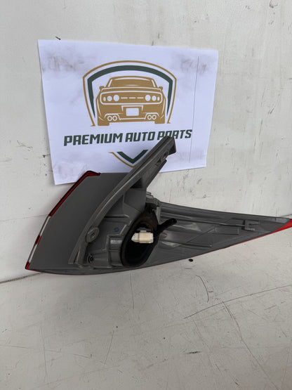 2008 Toyota Tarago Station Wagon Left Taillight
