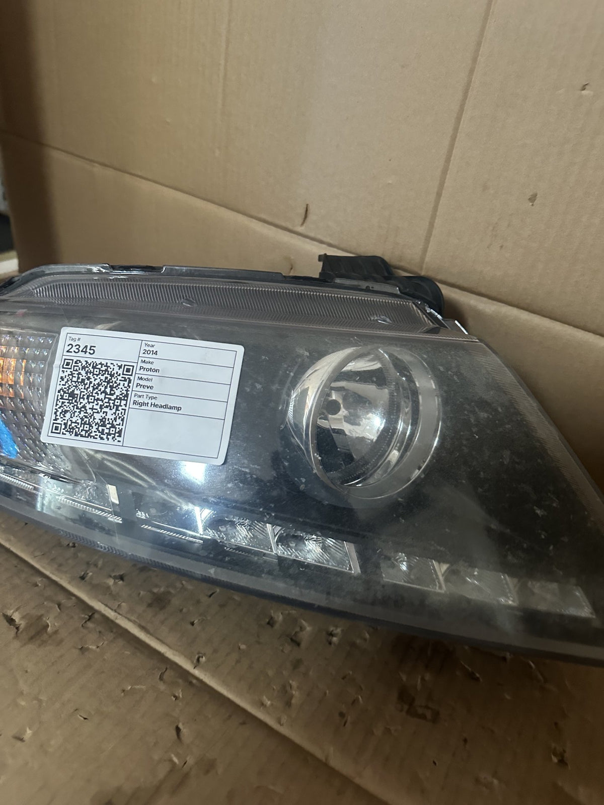 Right Headlight, 2014, Proton, Preve, CR