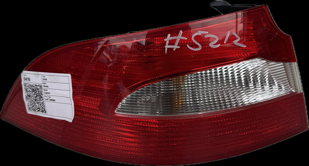 2009 Skoda Superb Sedan Left Taillight