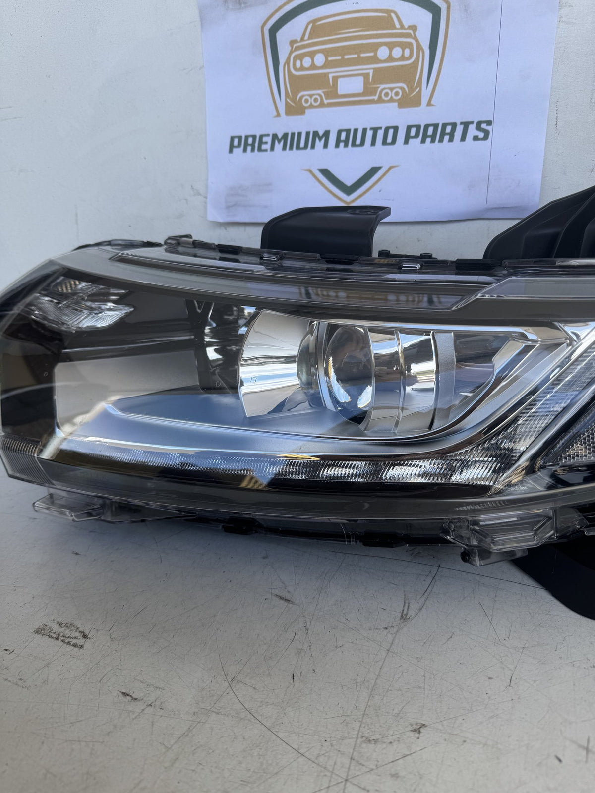 2017 Mitsubishi Outlander GF*W Station Wagon Left Headlight