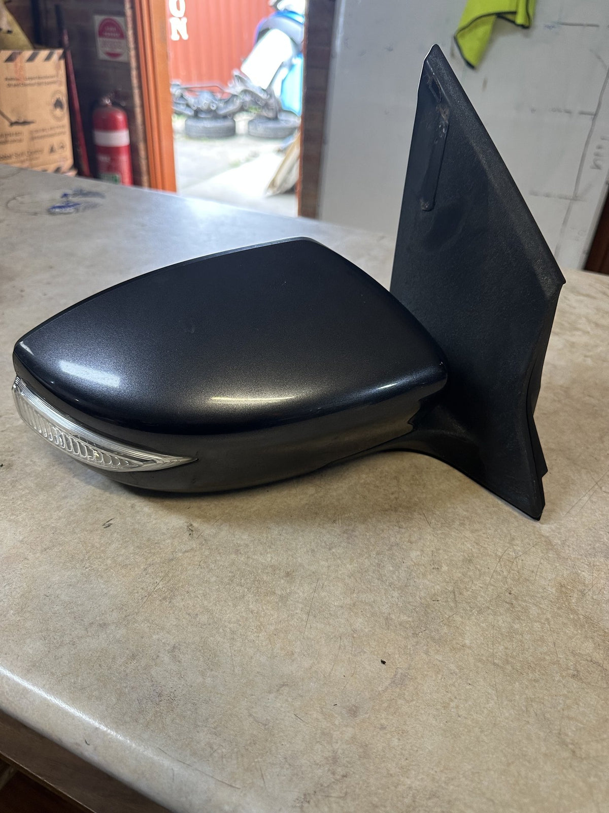 2013-2018 Nissan Pulsar ST Right Door Mirror