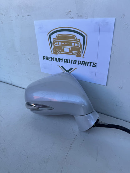 2010  E20 Right Door Mirror