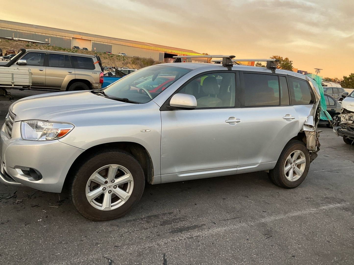 2008 Toyota Kluger  U40Station Wagon 
Toyota
Kluger