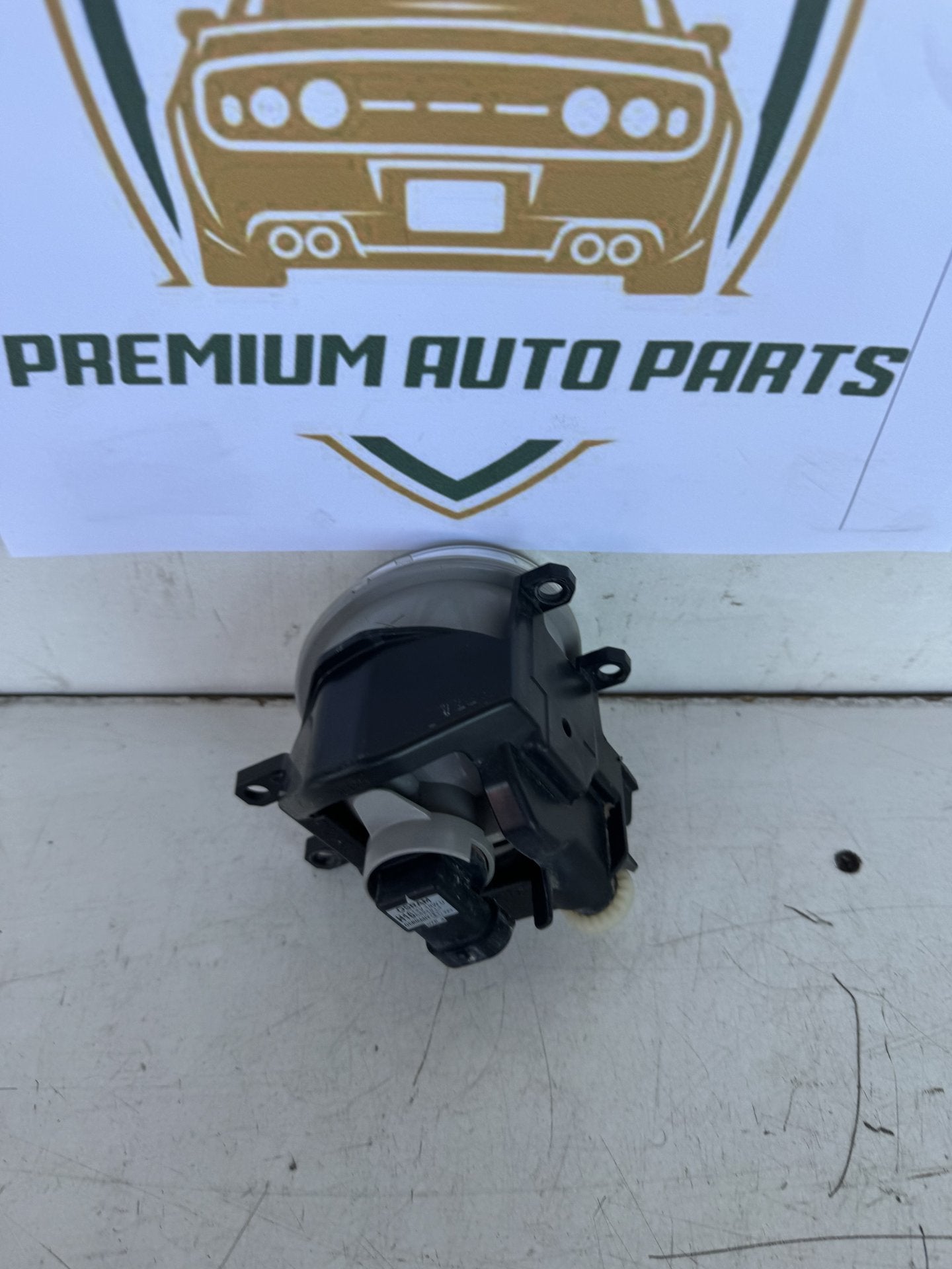 2017 Toyota RAV4 Station Wagon Left Fog Light