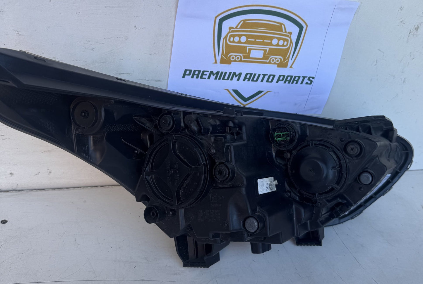 2020   Left Headlight