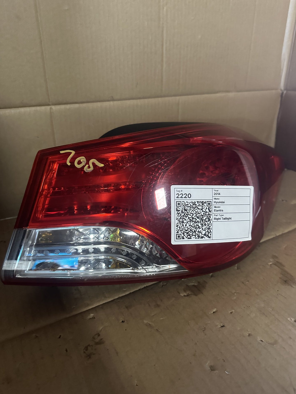 2014 Hyundai Elantra MD Sedan Right Taillight 92401-3X0