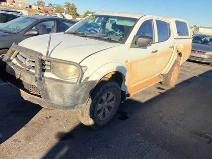 2013 Mitsubishi Triton GLX MNDouble Cab Utility 
Mitsubishi
Triton