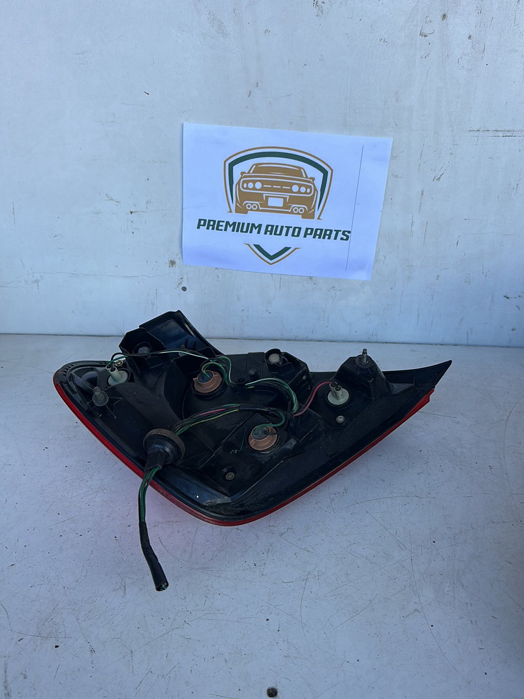 2010 Nissan Pulsar Sedan Right Taillight