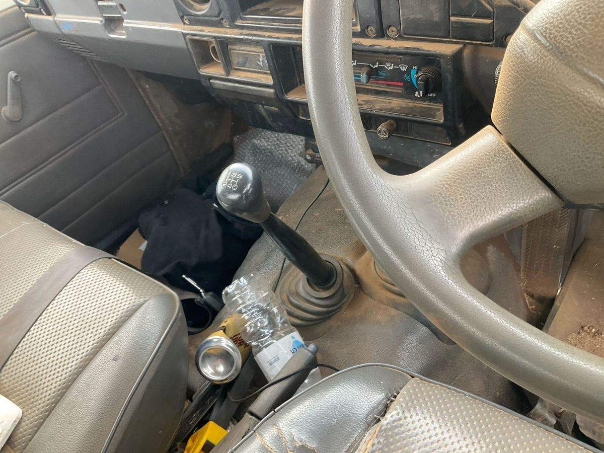 2005 Toyota Land Cruiser J70