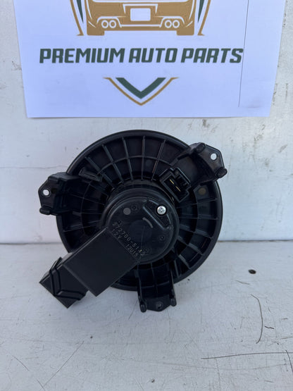 2017 Toyota RAV4 Station Wagon Heater Fan Motor