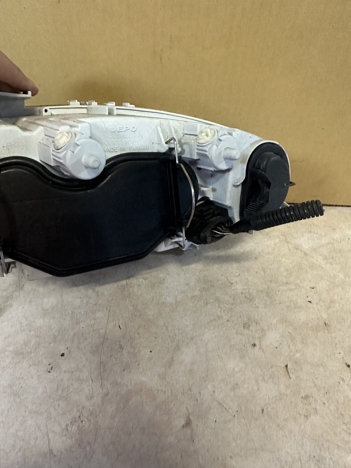 2003 Alfa Romeo 147 - Right Headlight